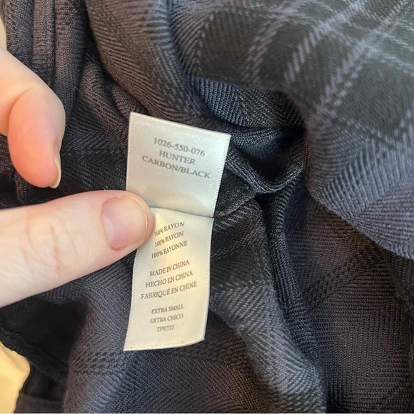 Rails Black and Grey Plaid Button Down Hunter Shirt size XS - Picture 7 of 7
